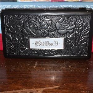 Kat Von D Saint palette